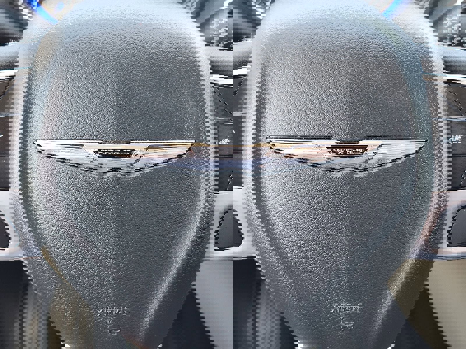 Used 2023 Chrysler Voyager LX image 36