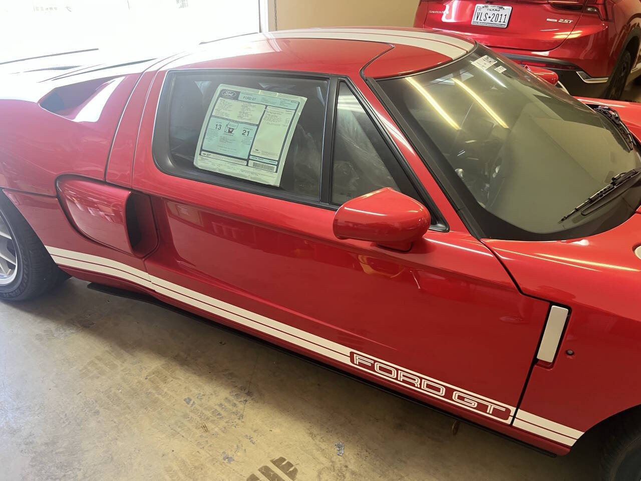 Used 2005 Ford GT RWD image 54