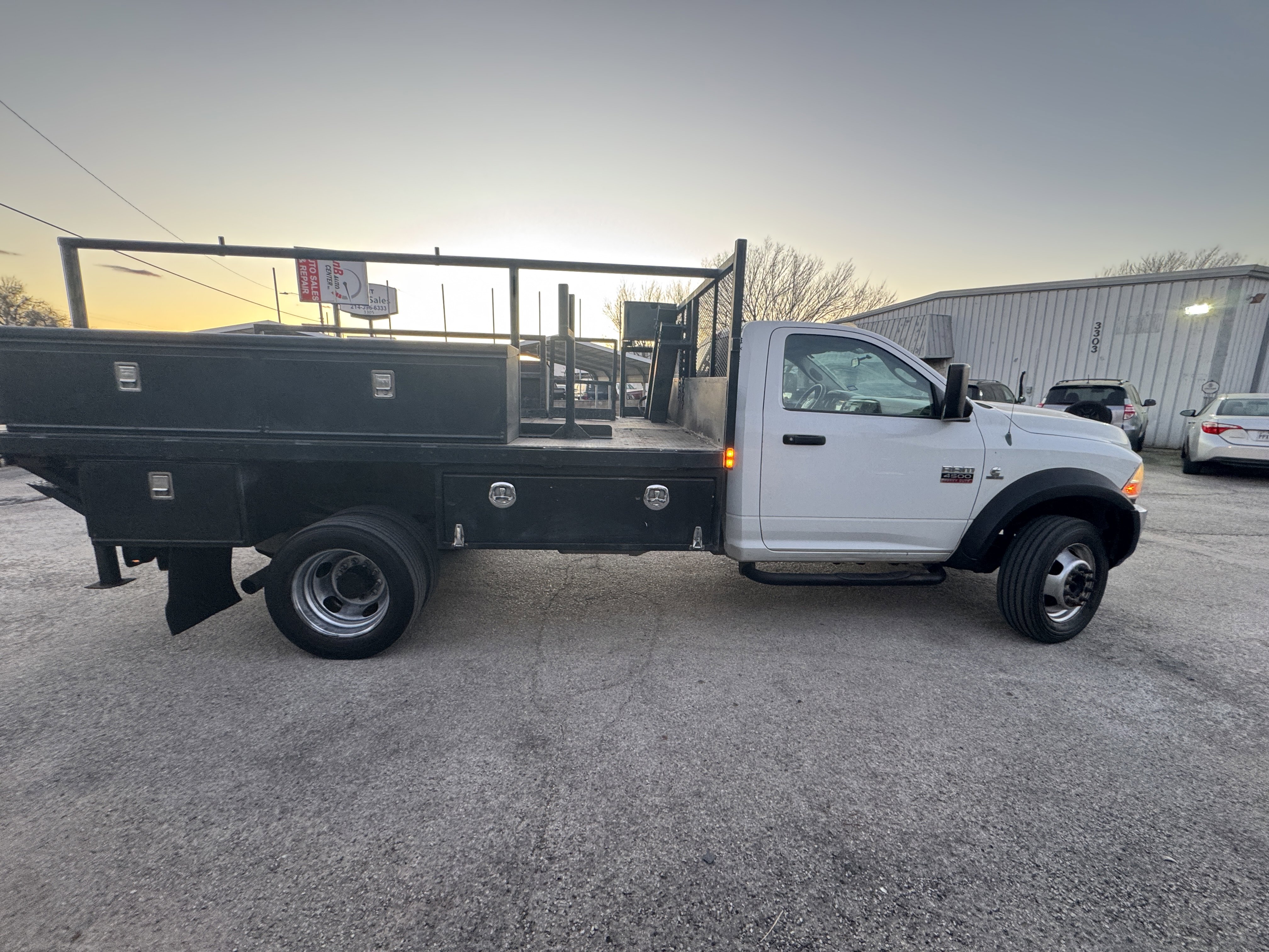 Used 2012 RAM 4500 Tradesman w/ ST Decor Group image 4