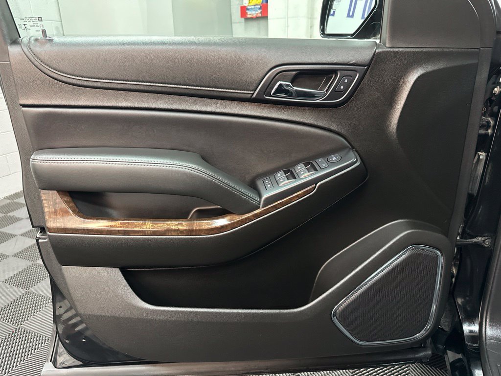 Used 2019 Chevrolet Tahoe LS AWD/4WD image 16