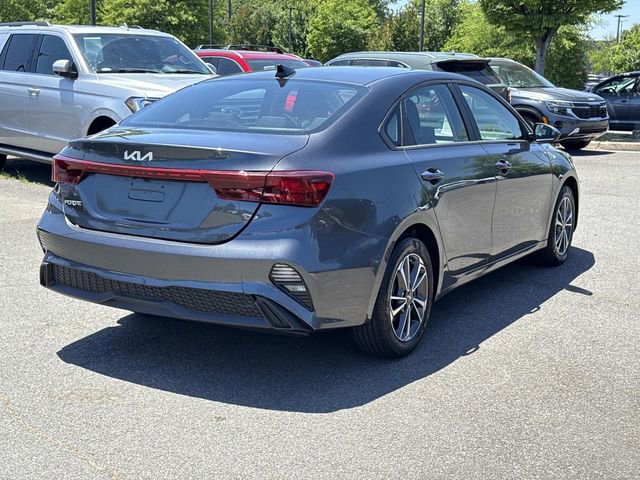 Used 2023 Kia Forte LXS FWD image 2