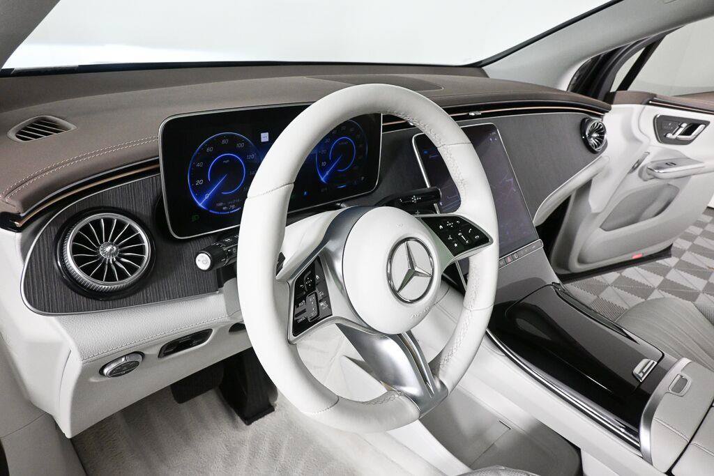 Used 2023 Mercedes-Benz EQE 500 4MATIC SUV image 6