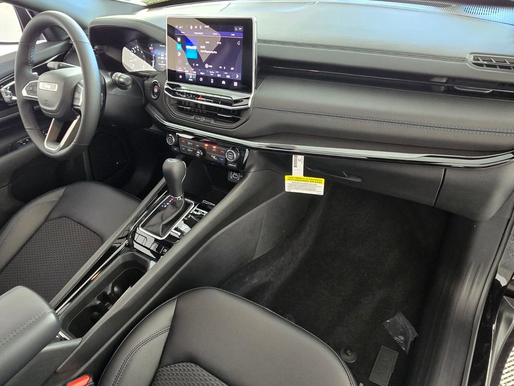 New 2026 Jeep Compass Latitude w/ Sun and Sound Group image 16