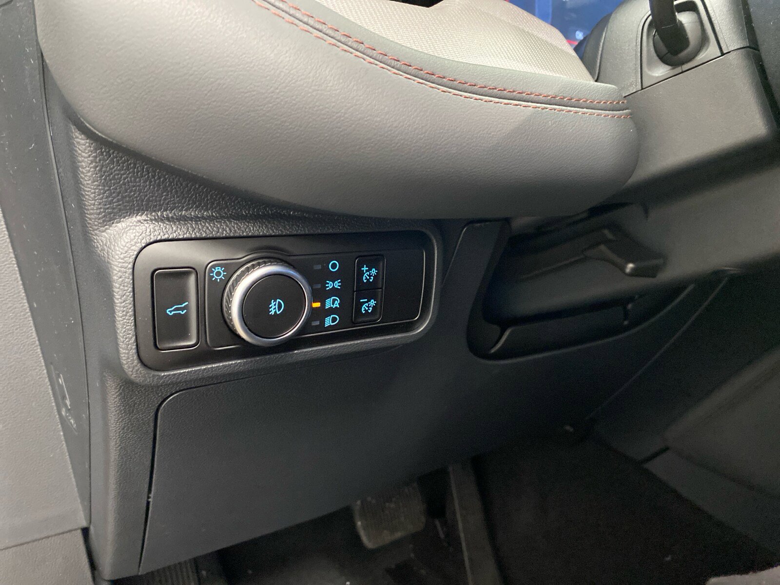 New 2026 Ford Explorer Active w/ Active Comfort Package image 19