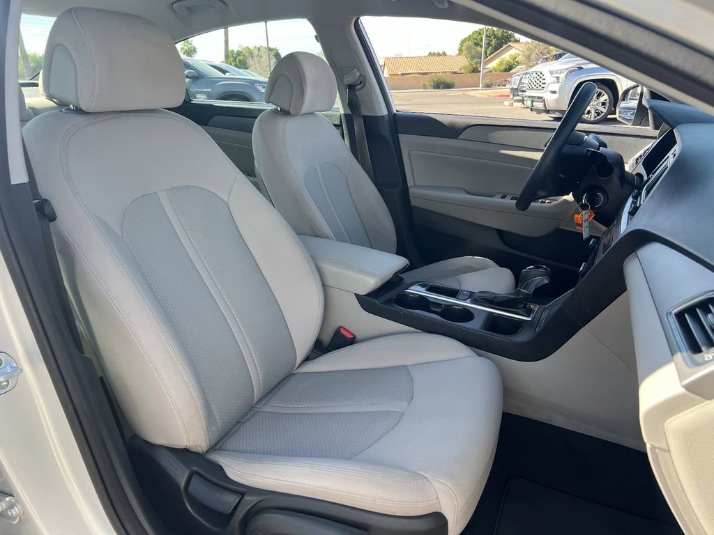 Used 2015 Hyundai Sonata SE w/ Option Group 09 image 11