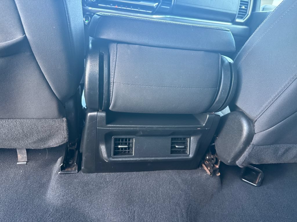 Used 2024 Chevrolet Silverado 2500 LT AWD/4WD image 33