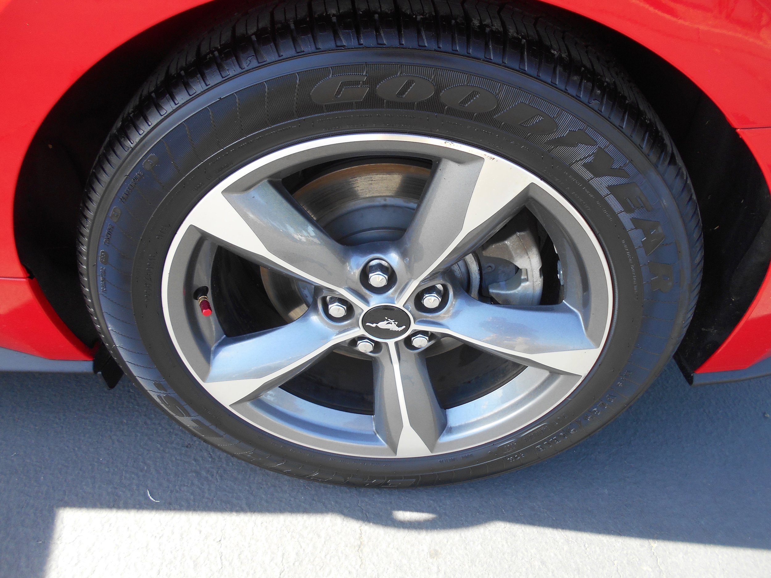 Used 2015 Ford Mustang Premium RWD image 10