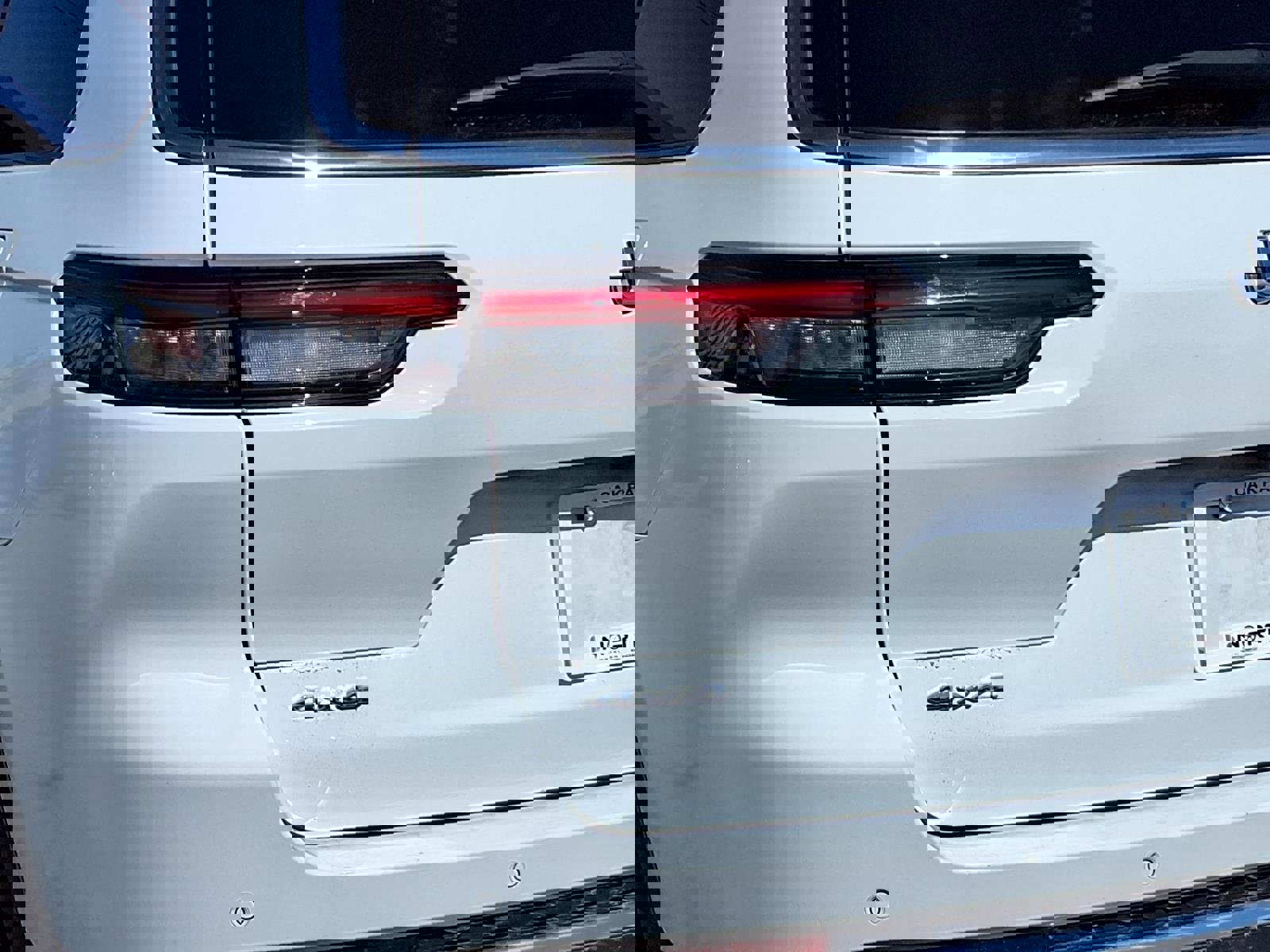 Used 2024 Jeep Grand Cherokee L Laredo w/ Luxury Tech Group I image 25