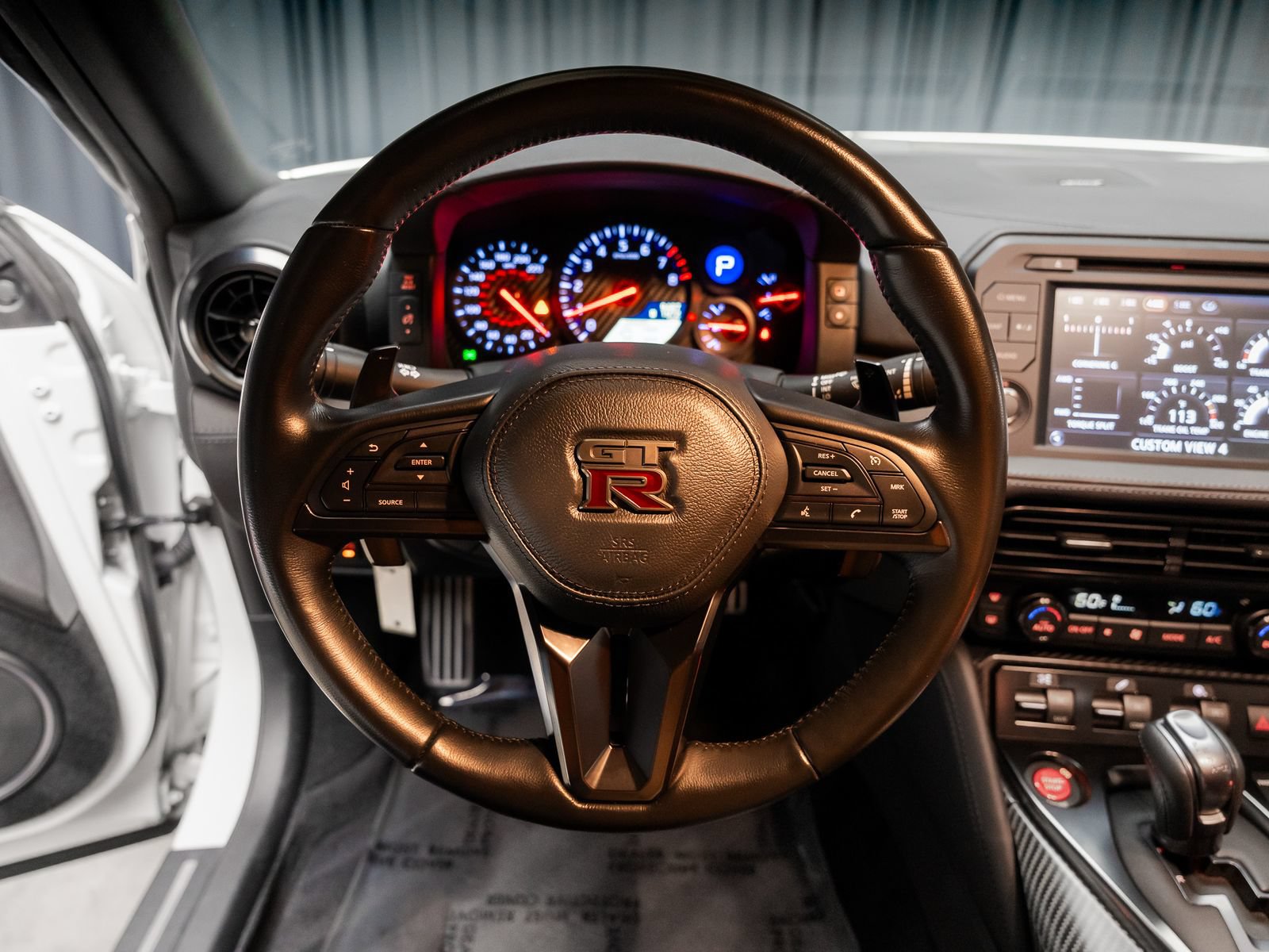 Used 2024 Nissan GT-R Premium w/ Premium Interior Package AWD/4WD image 47