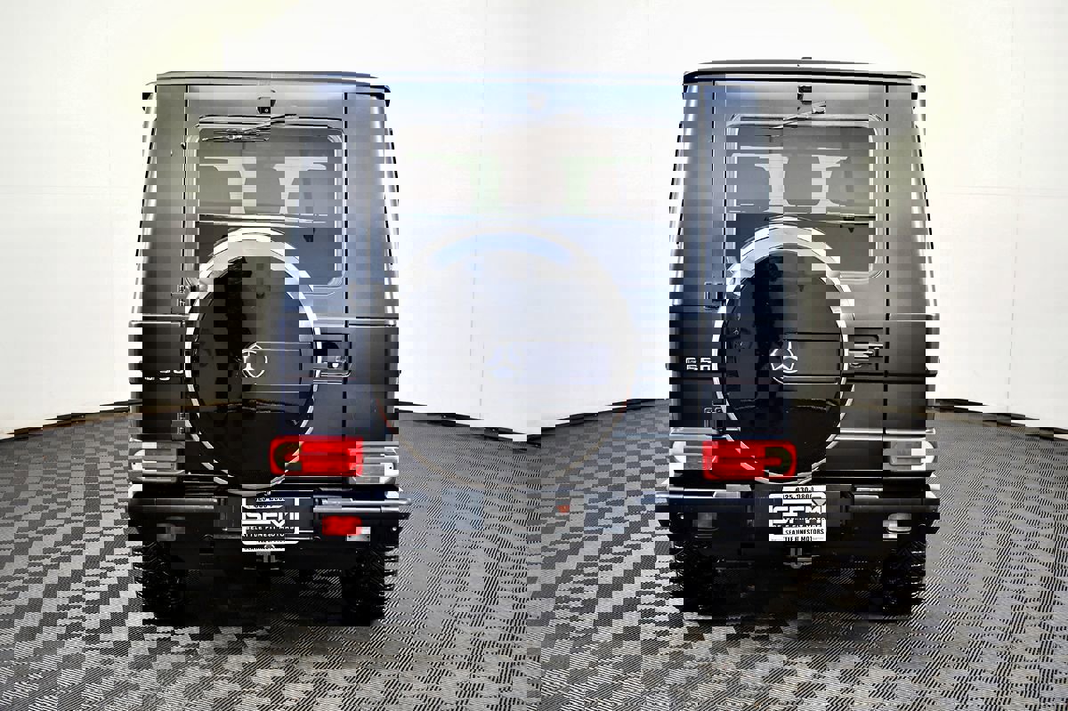 Used 2012 Mercedes-Benz G 550 SUV image 9