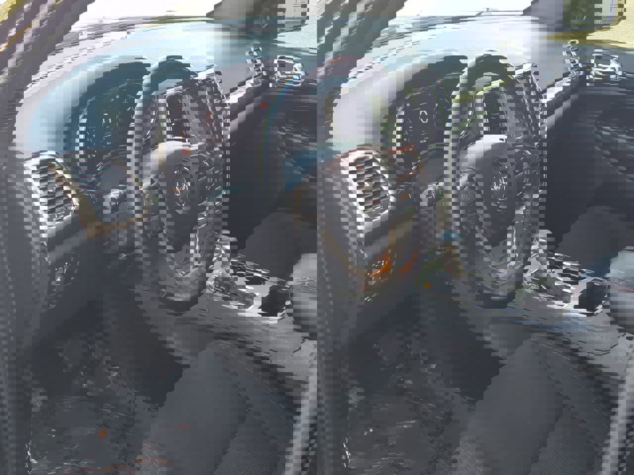 Used 2016 Jeep Grand Cherokee Laredo 75th Anniversary image 10