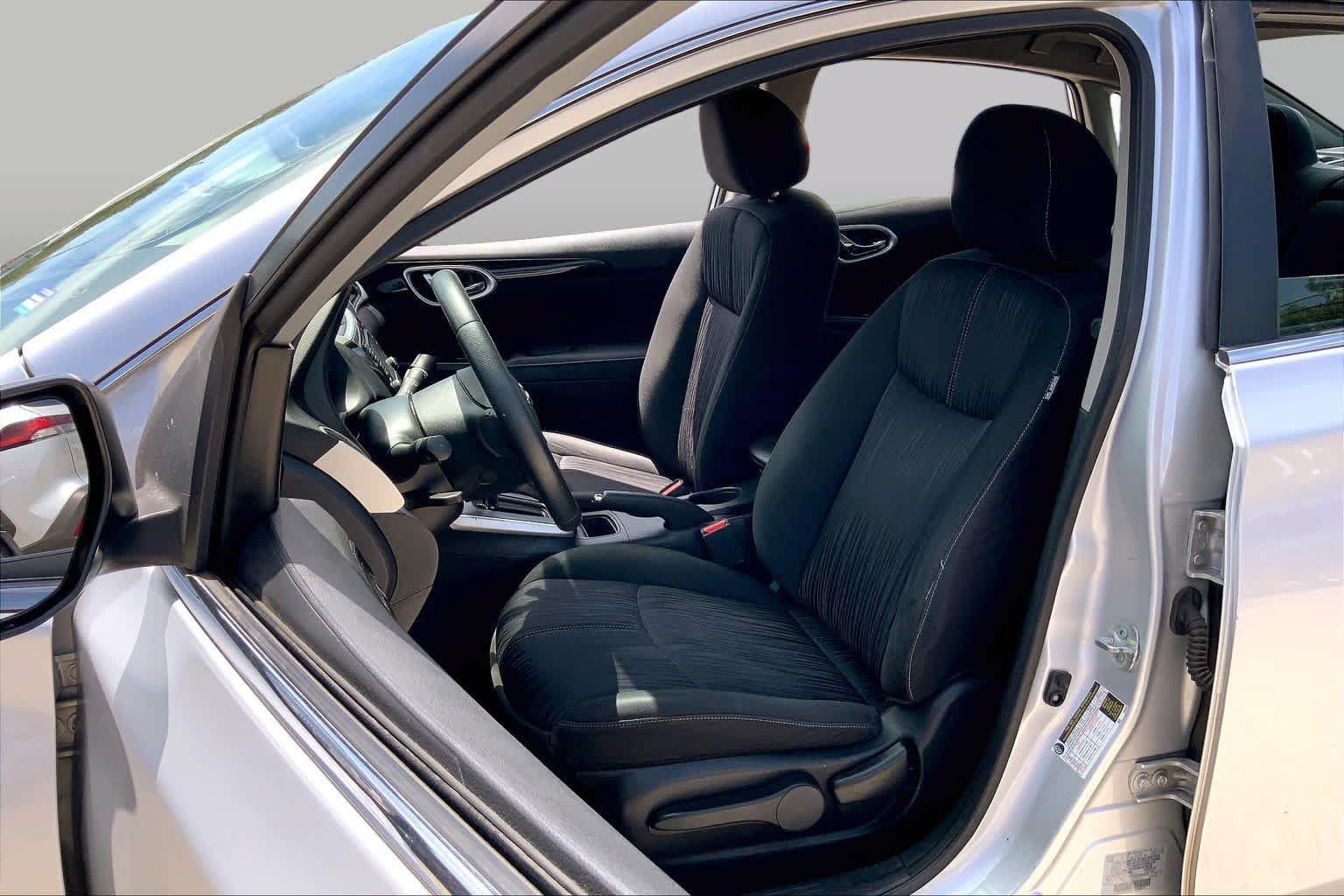 Used 2018 Nissan Sentra SV FWD image 7