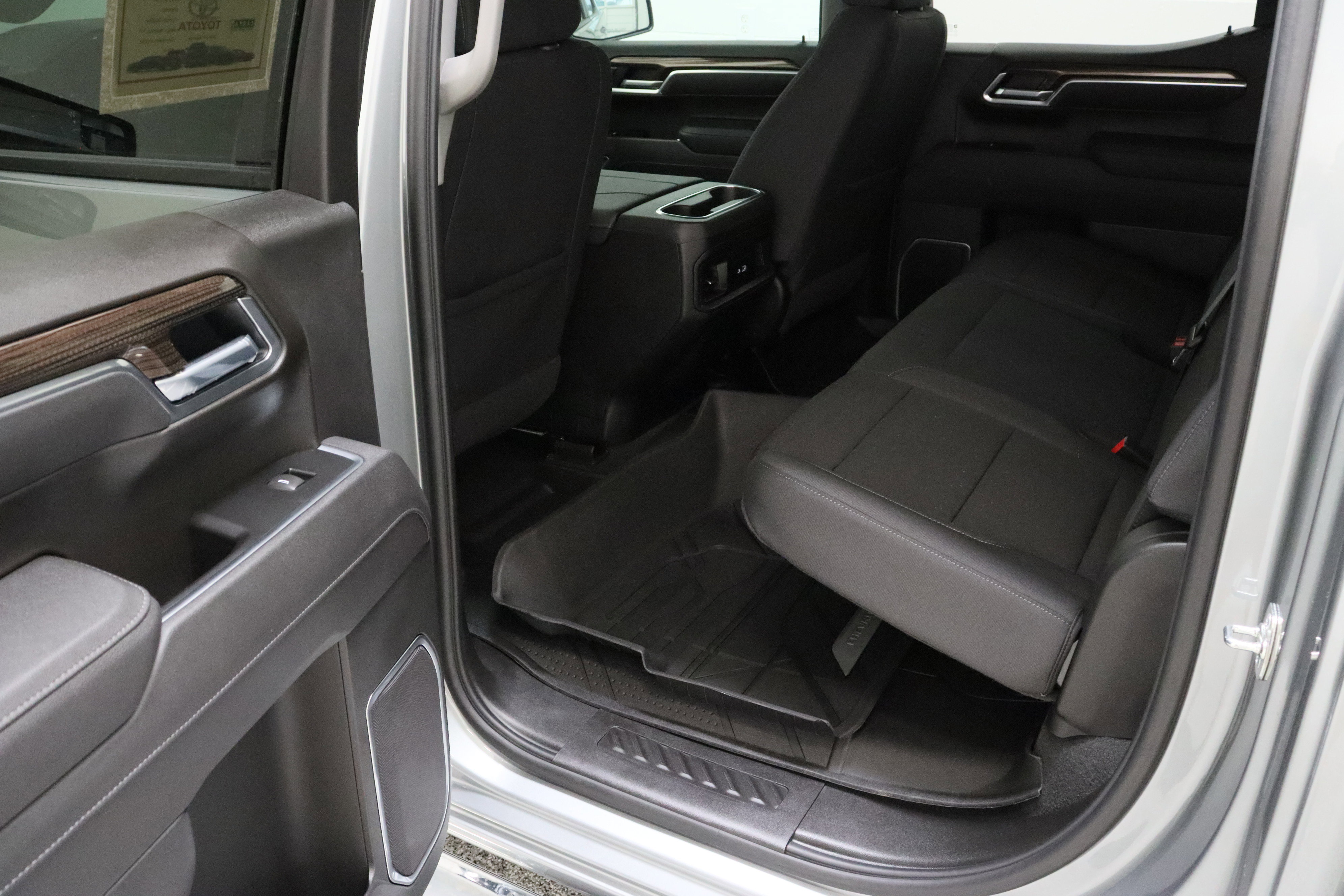 Used 2026 Chevrolet Silverado 1500 LT w/ Texas Edition Plus RWD image 28