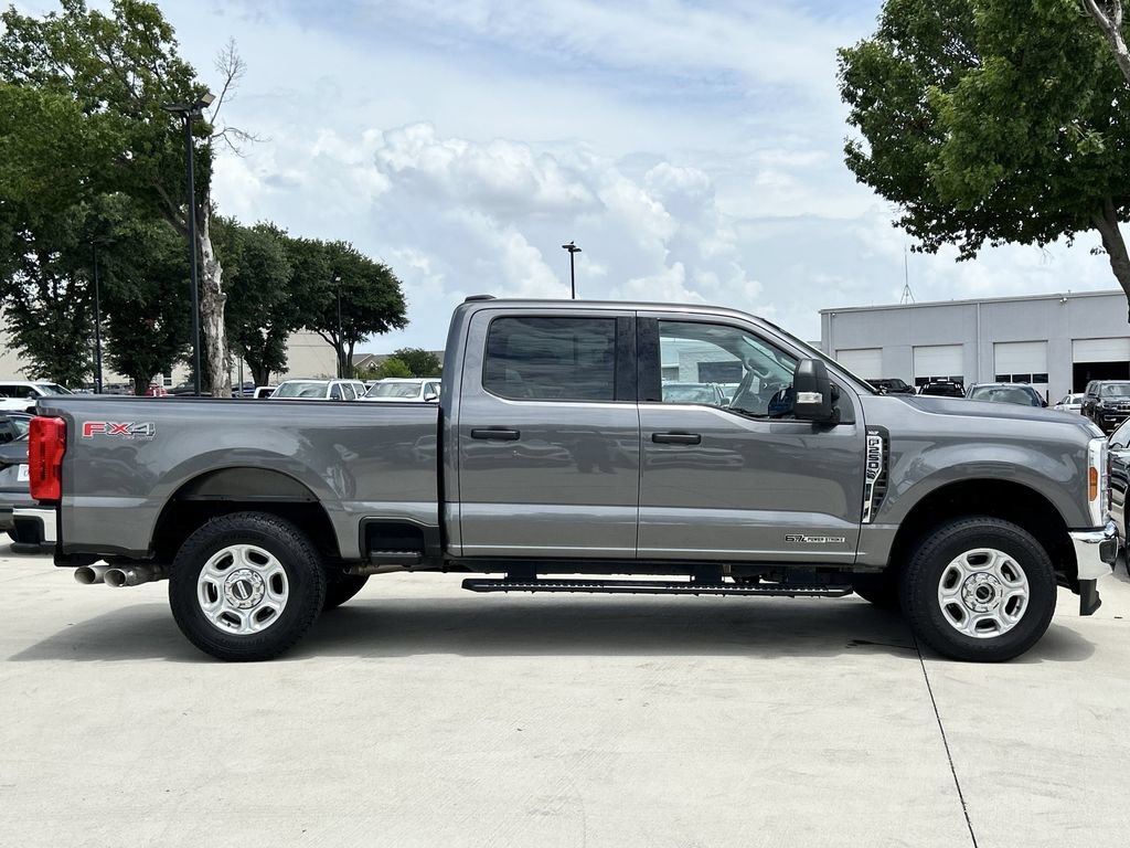 Used 2025 Ford F250 XLT w/ FX4 Off-Road Package AWD/4WD image 3