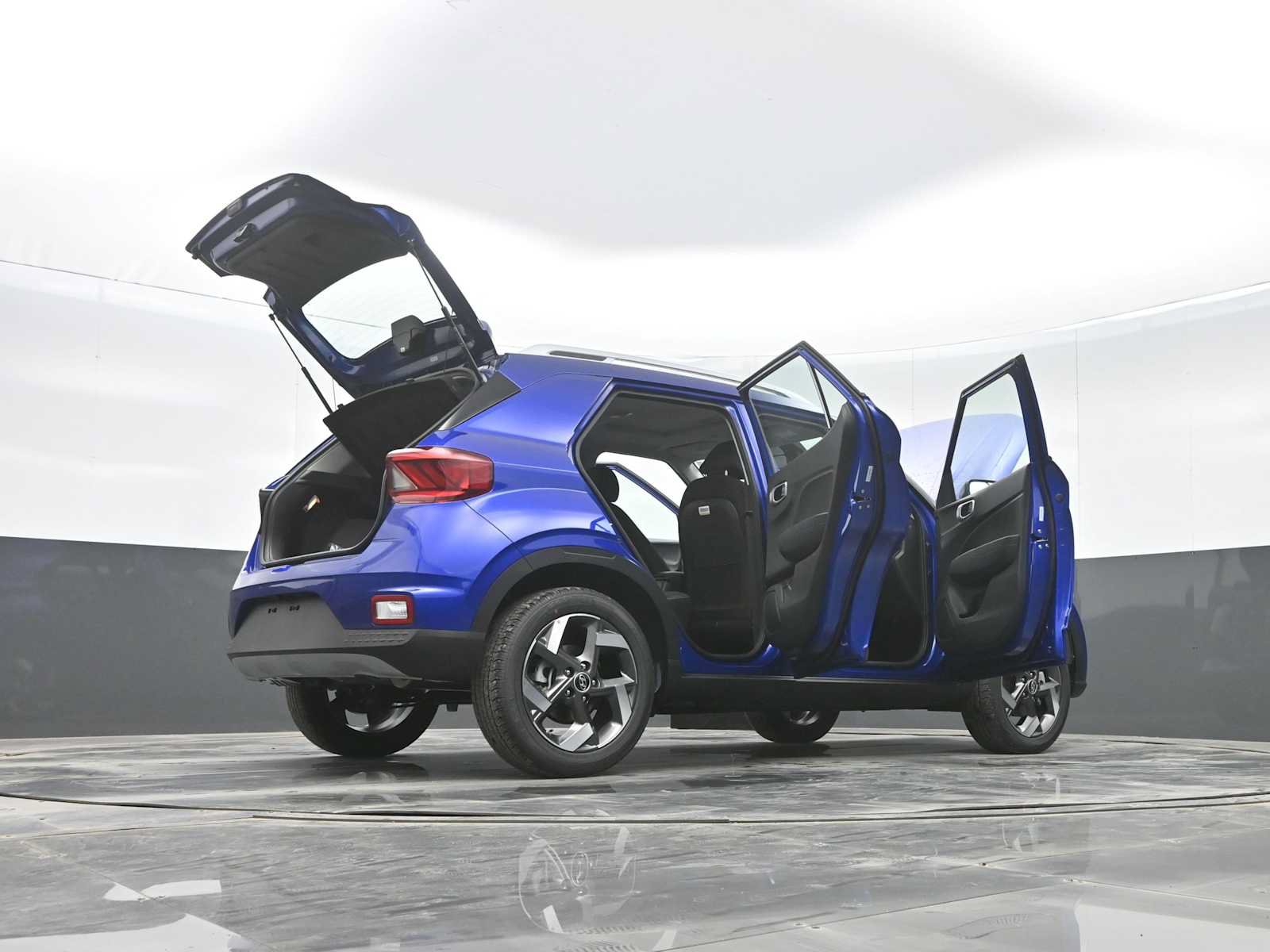 Used 2026 Hyundai Venue SEL FWD image 40