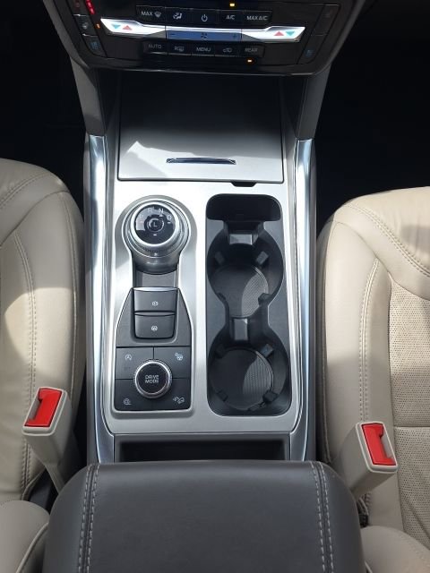 Used 2023 Ford Explorer Platinum w/ Technology Package AWD/4WD image 43