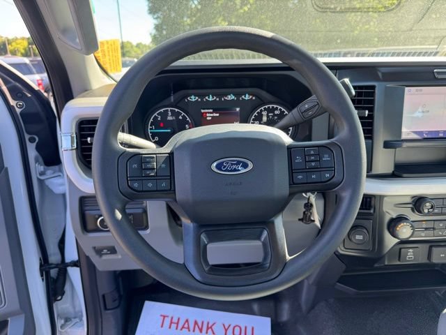 Used 2025 Ford F550 2WD Regular Cab Super Duty w/ XL Chrome Package image 18