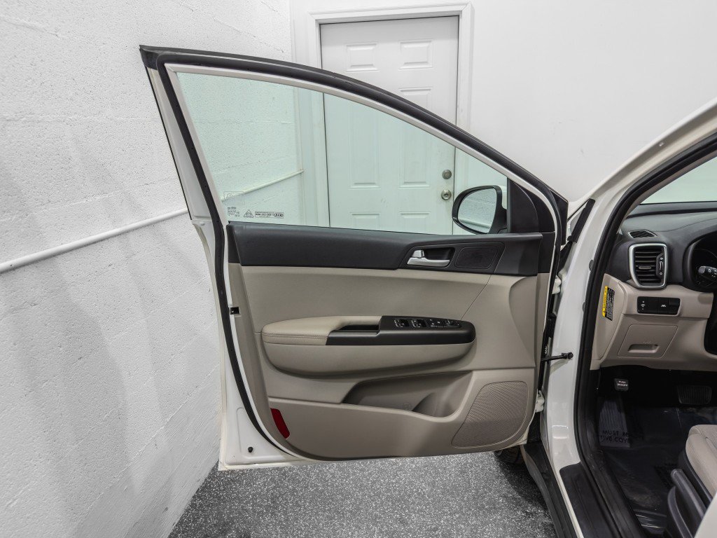 Used 2021 Kia Sportage LX FWD image 10