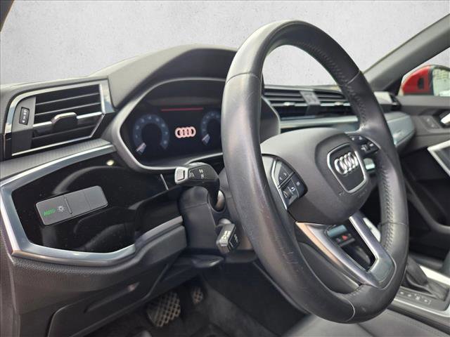 Used 2020 Audi Q3 2.0T Premium w/ Convenience Package AWD/4WD image 10