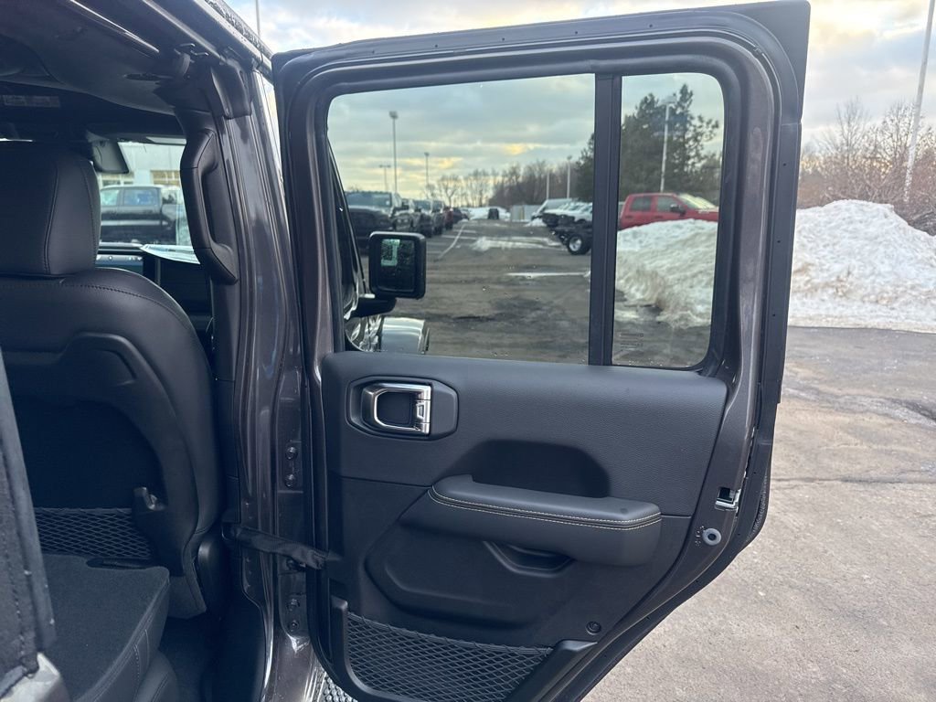 New 2025 Jeep Wrangler Unlimited Sahara AWD/4WD image 51