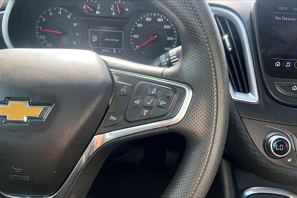 Used 2023 Chevrolet Malibu LT FWD image 19