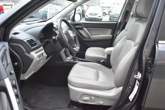 Used 2015 Subaru Forester 2.5i Touring w/ Eyesight & Navigation System image 13