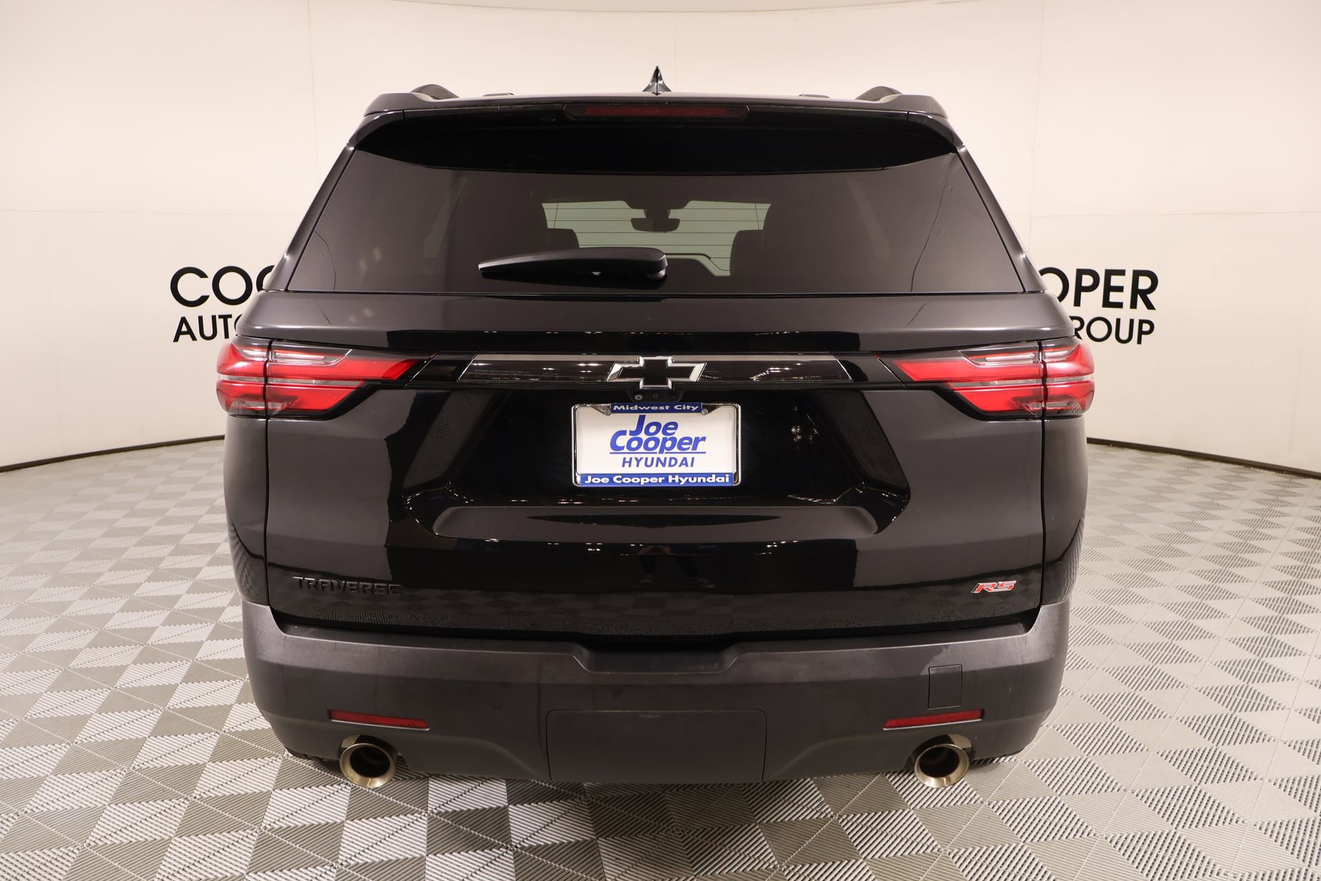 Used 2023 Chevrolet Traverse RS w/ LPO, Floor Liner Package FWD image 22