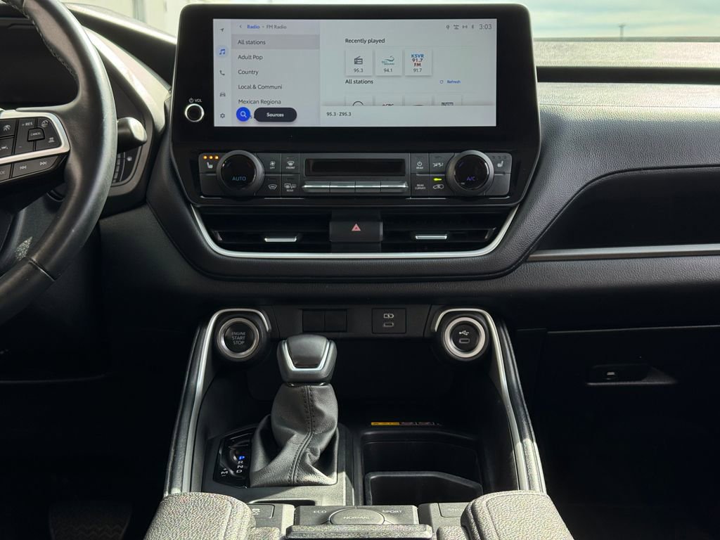 Certified 2024 Toyota Grand Highlander XLE image 17