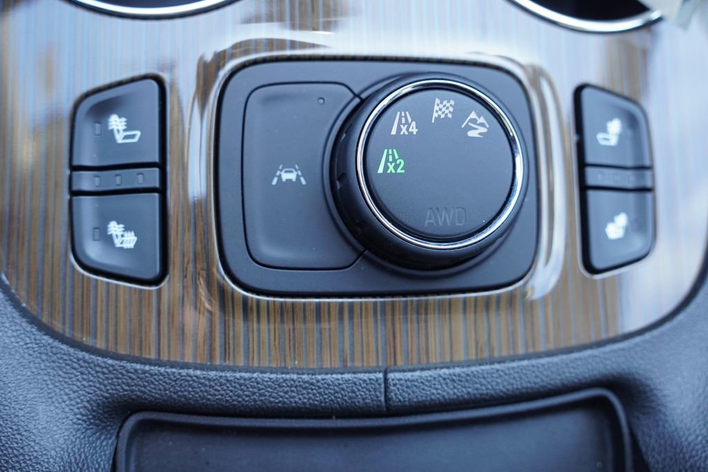 Certified 2023 GMC Acadia SLE w/ Driver Convenience Package image 30