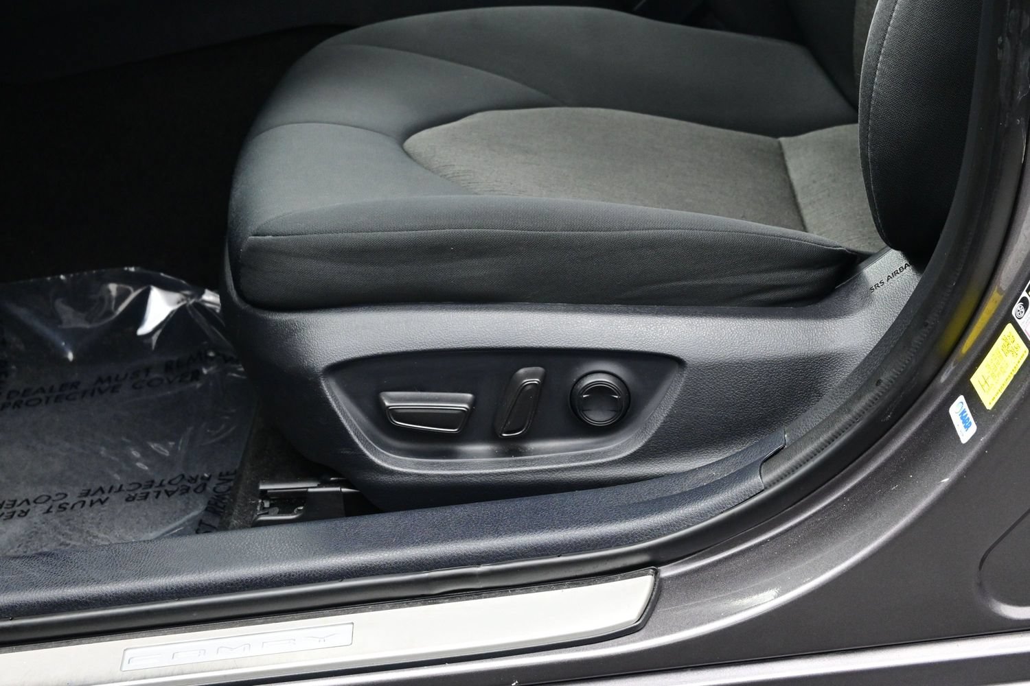 Used 2023 Toyota Camry LE w/ Protection Package (Q2) (TMS) FWD image 11