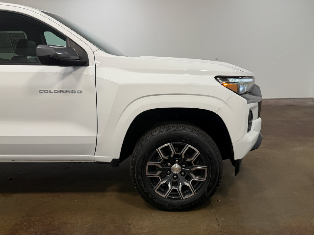 Used 2023 Chevrolet Colorado LT w/ LT Convenience Package III AWD/4WD image 32