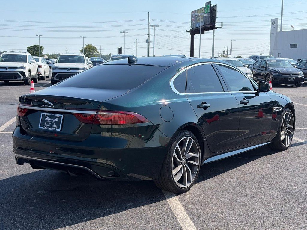 Used 2024 Jaguar XF R-Dynamic SE AWD/4WD image 5