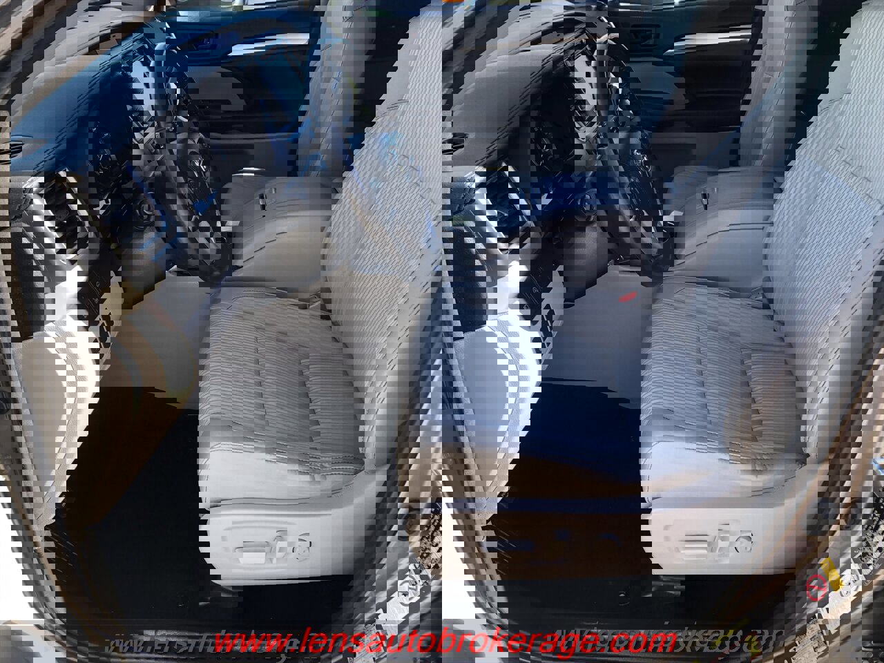 Used 2017 Toyota Highlander Plus image 11