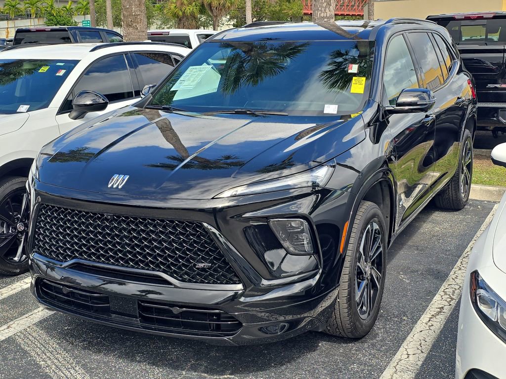 Used 2025 Buick Enclave Sport Touring image 2
