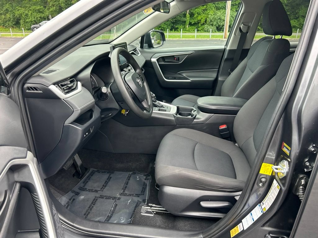 Certified 2020 Toyota RAV4 LE w/ All Weather Liner Package AWD/4WD image 9