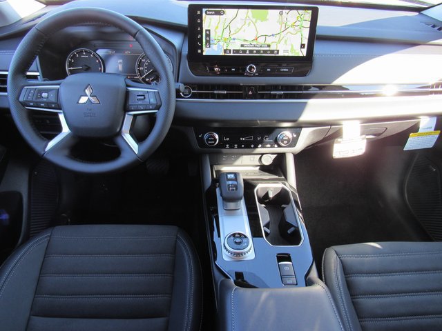 New 2026 Mitsubishi Outlander SE FWD image 9