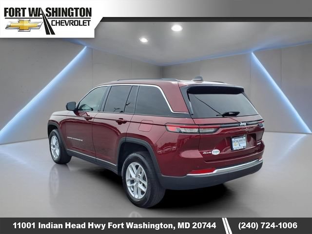 Used 2024 Jeep Grand Cherokee Laredo X w/ Luxury Tech Group I AWD/4WD image 8