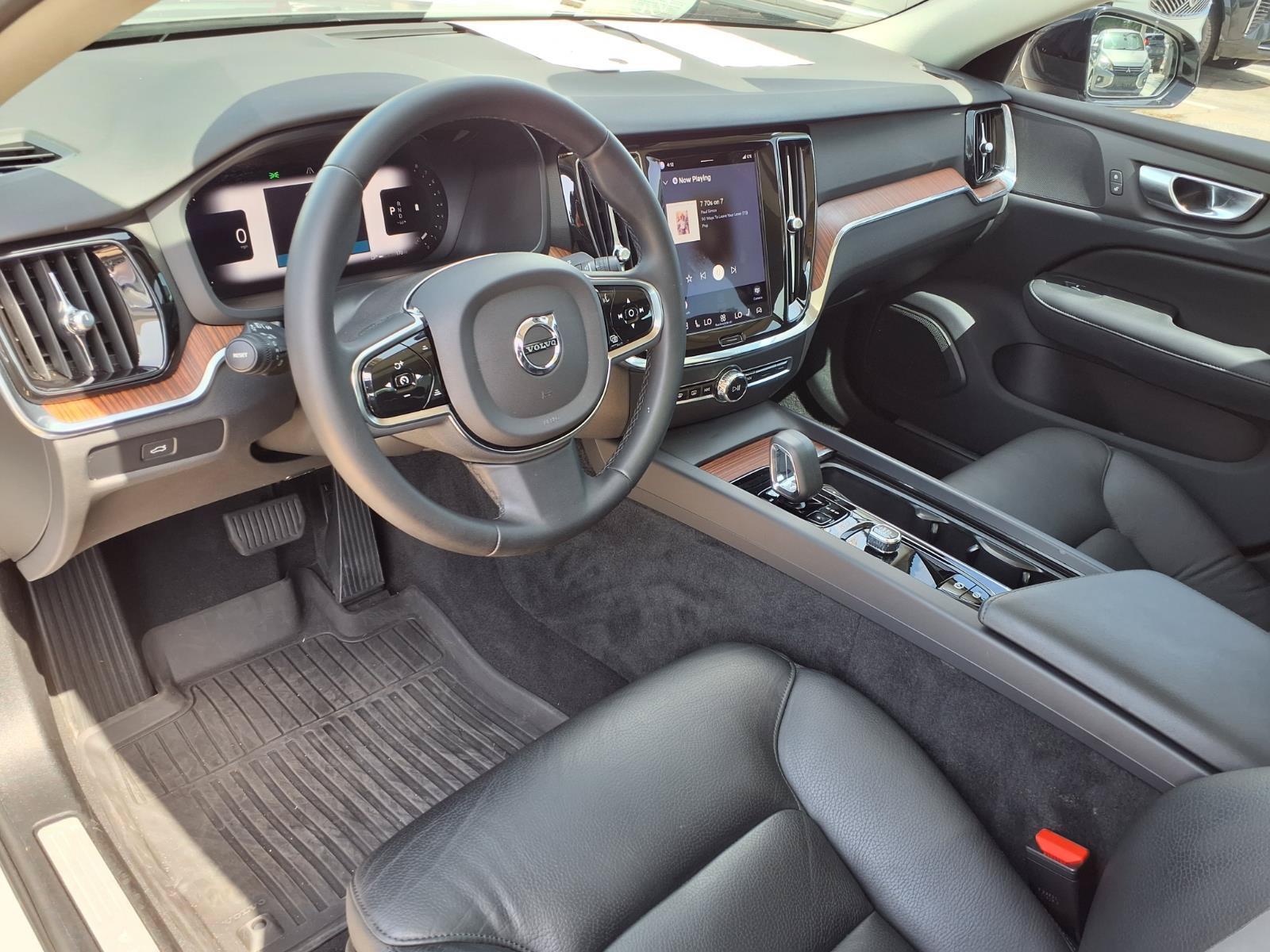 Certified 2024 Volvo S60 B5 Plus AWD/4WD image 23