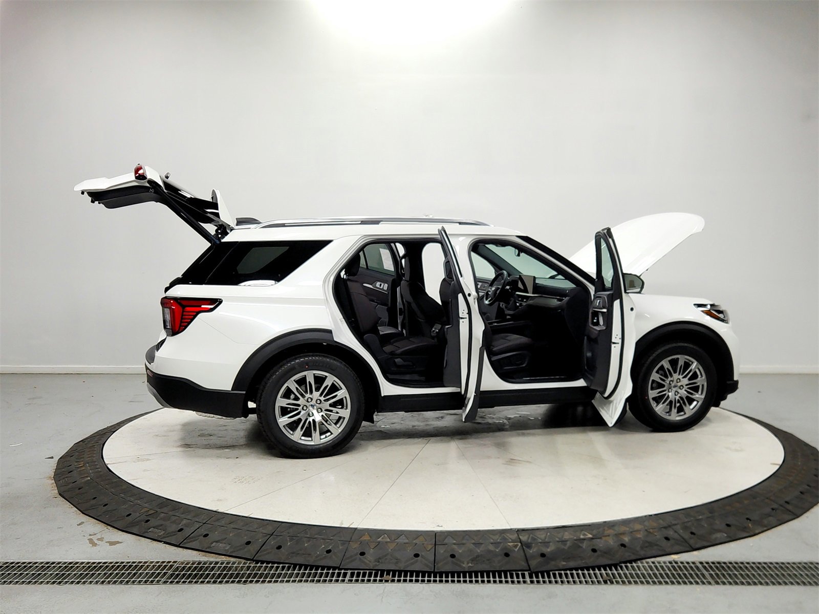 New 2026 Ford Explorer Platinum image 16