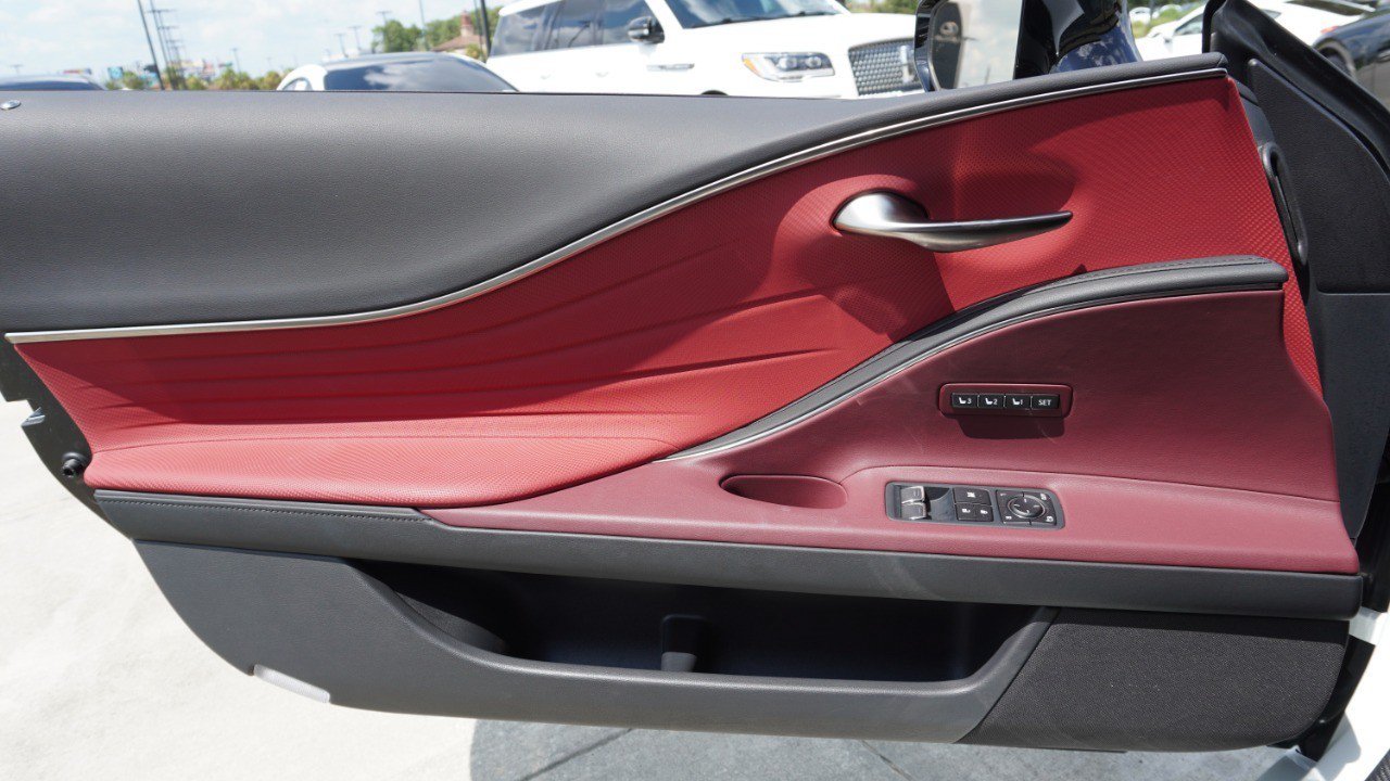 Used 2023 Lexus LC 500 Convertible w/ Touring Package RWD image 19