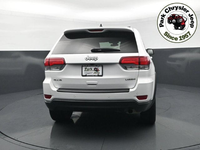 Used 2021 Jeep Grand Cherokee Laredo AWD/4WD image 5