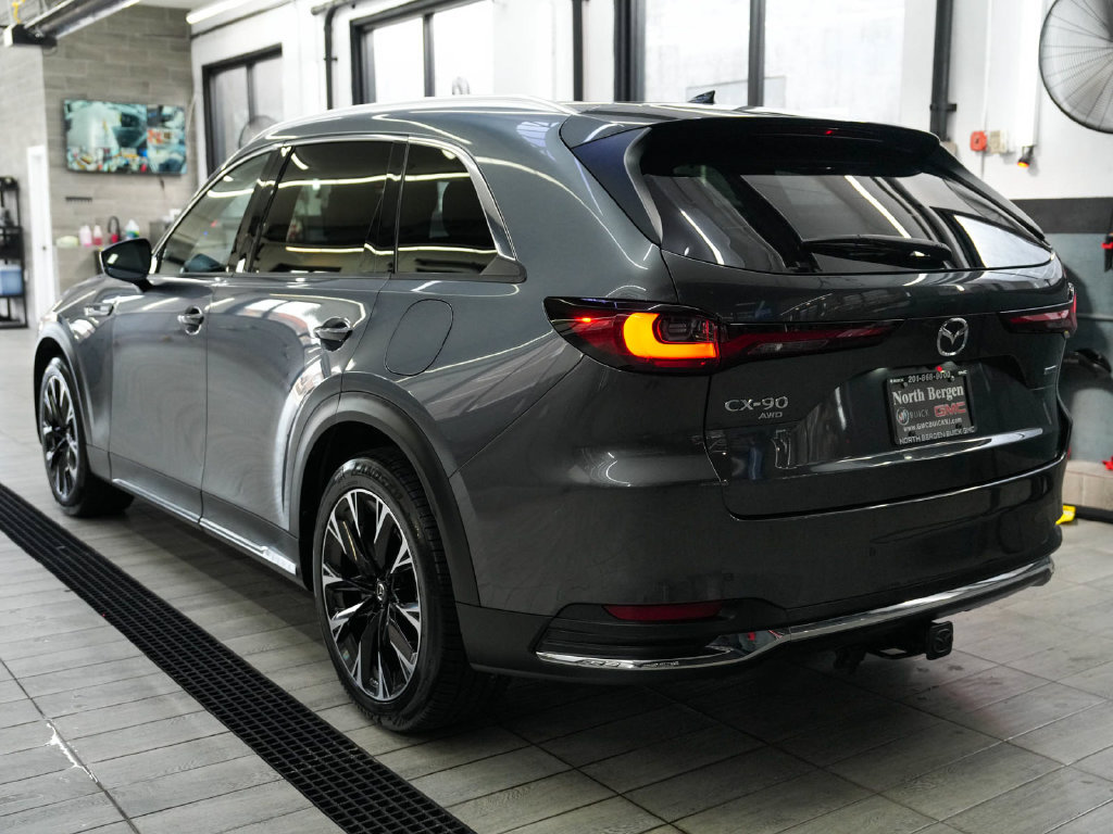 Used 2024 MAZDA CX-90 Plug-In Hybrid w/ Premium Pkg AWD/4WD image 6