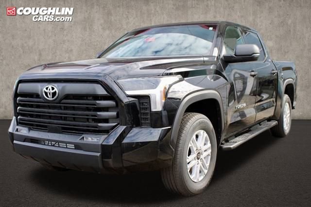 New 2025 Toyota Tundra SR5 video 3