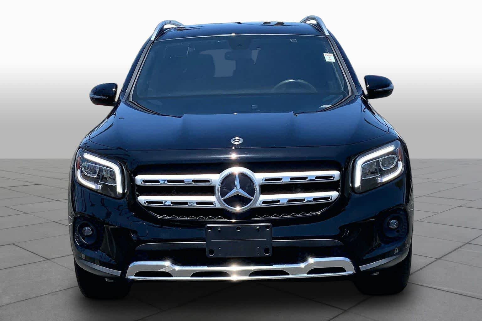 Used 2021 Mercedes-Benz GLB 250 4MATIC image 3