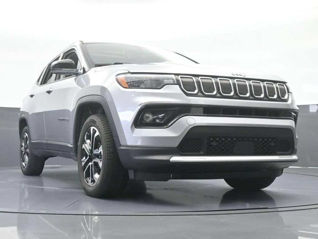 Used 2022 Jeep Compass Limited w/ Sun and Sound Group AWD/4WD image 61
