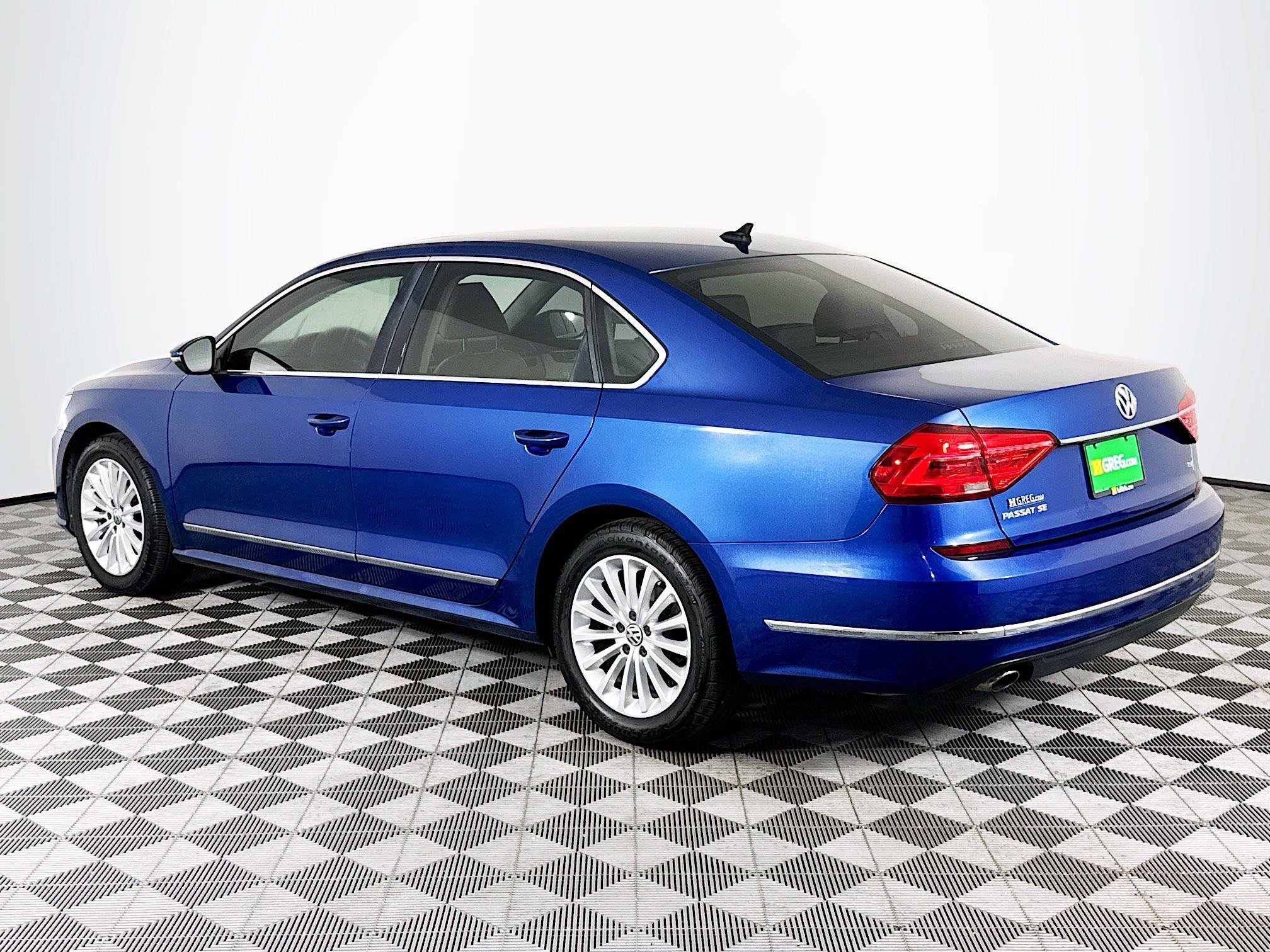 Used 2016 Volkswagen Passat 1.8T SE FWD image 6