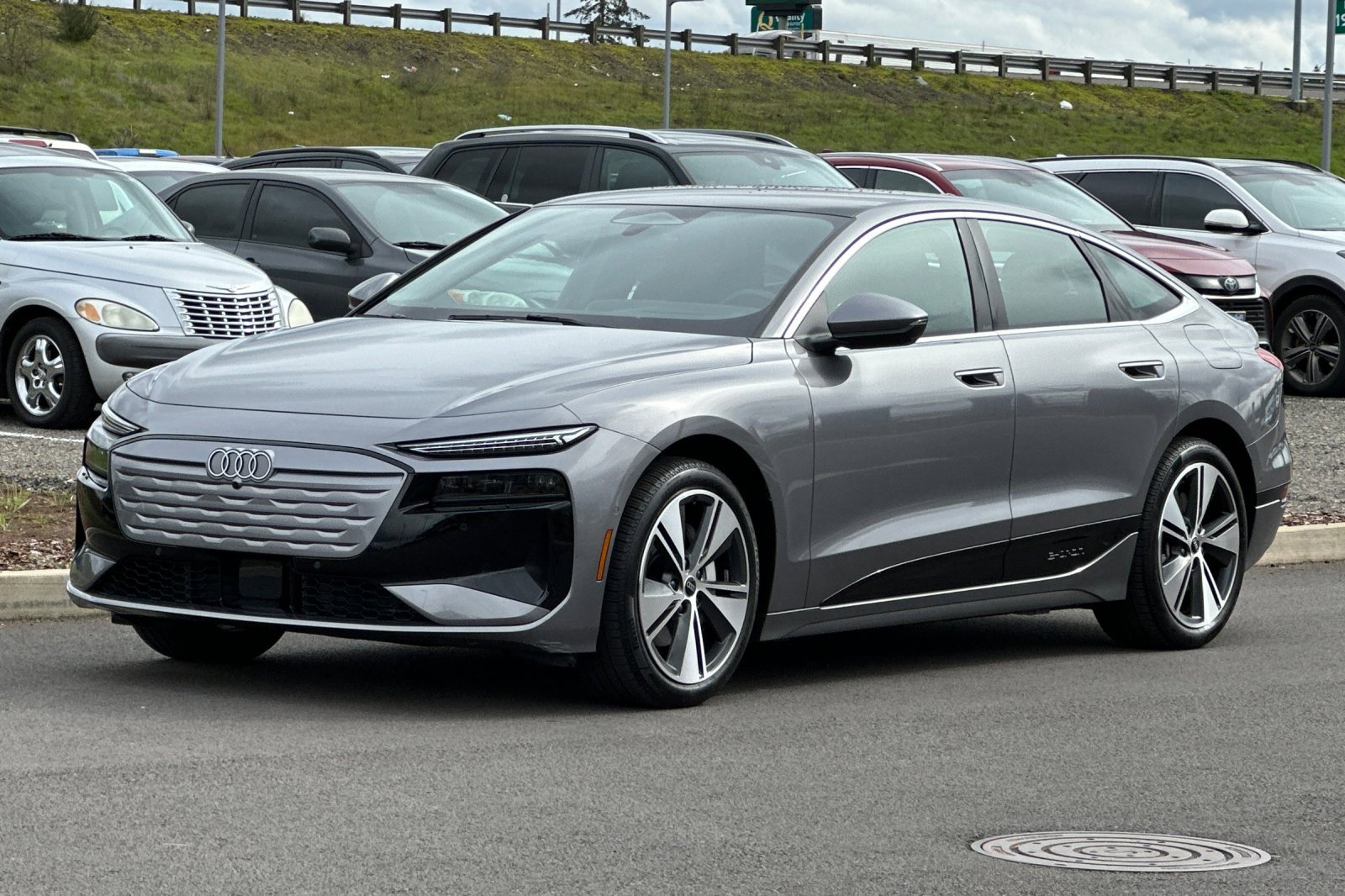 Used 2025 Audi A6 e-tron Premium Plus w/ Premium Plus image 7