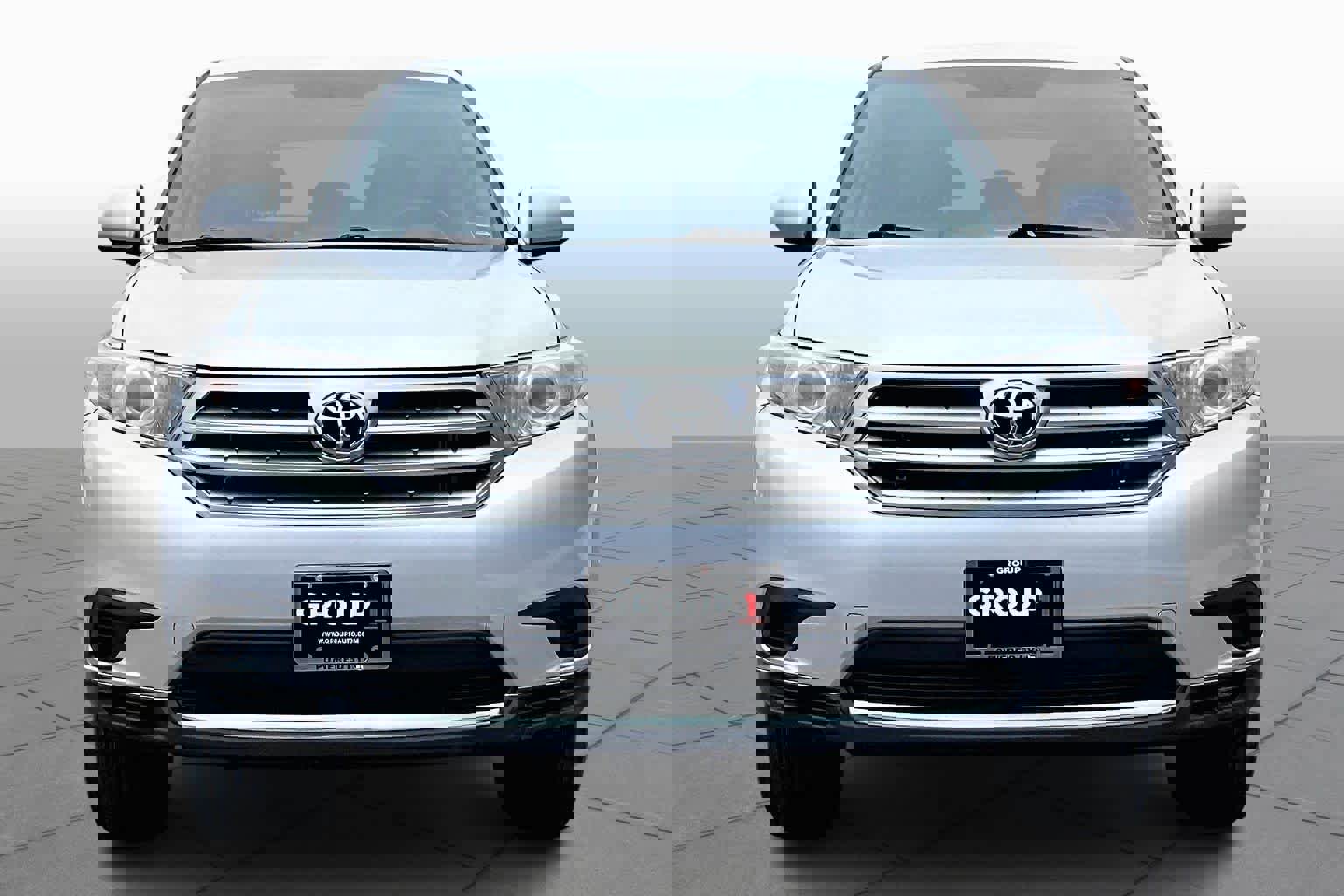 Used 2013 Toyota Highlander 4WD w/ Cold Weather Pkg image 4