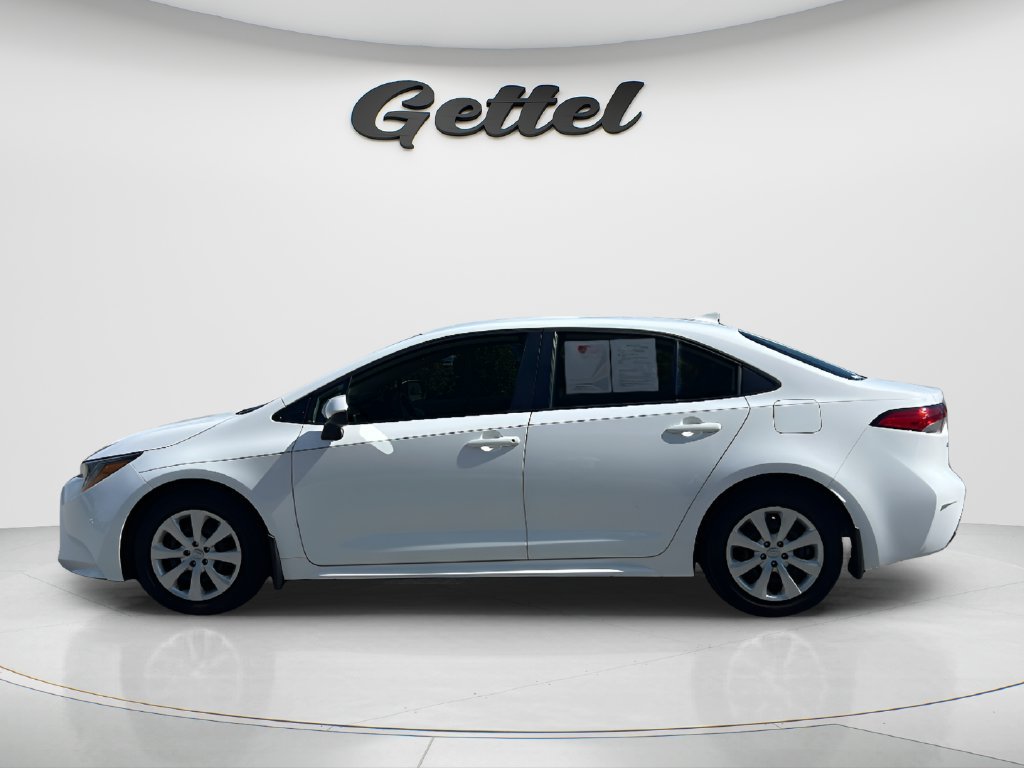 Used 2025 Toyota Corolla LE FWD image 8