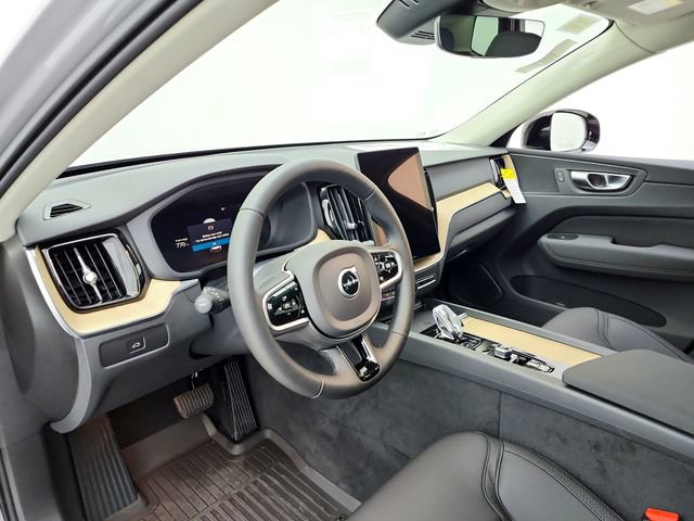 New 2026 Volvo XC60 B5 Plus w/ Protection Package Premier AWD/4WD image 16